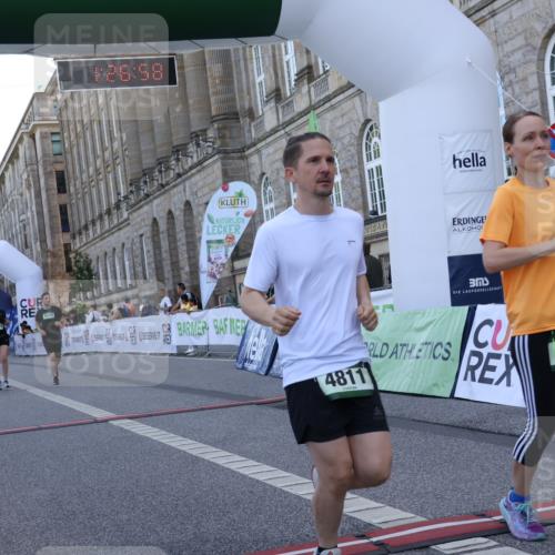 07.09.2025 - BARMER Alsterlauf Strokosch-Dieckow http://msf.ph/oto/8726147 07.09.2025 10:26:56 Ziel 3634, 4576, 4579, 4811, 4816, 4945, 5417, 8003 meine-sportfotos.de
