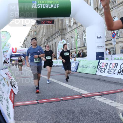 07.09.2025 - BARMER Alsterlauf Strokosch-Dieckow http://msf.ph/oto/8726153 07.09.2025 10:27:01 Ziel 4008, 4576, 4579, 4945, 5417, 8003 meine-sportfotos.de