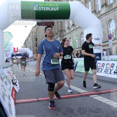07.09.2025 - BARMER Alsterlauf Strokosch-Dieckow http://msf.ph/oto/8726156 07.09.2025 10:27:01 Ziel 4008, 4576, 4579, 4945, 5417, 8003 meine-sportfotos.de