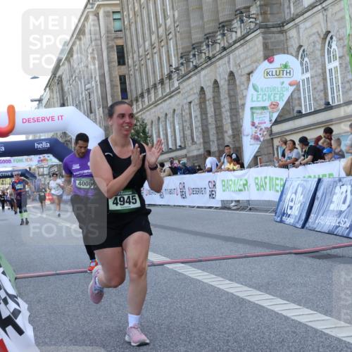 07.09.2025 - BARMER Alsterlauf Strokosch-Dieckow http://msf.ph/oto/8726160 07.09.2025 10:27:03 Ziel 4008, 4576, 4579, 4945, 5417, 8003 meine-sportfotos.de