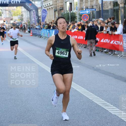 07.09.2025 - BARMER Alsterlauf Strokosch-Dieckow http://msf.ph/oto/8726167 07.09.2025 09:43:18 Ziel 2191, 2400, 4022, 4140, 5264, 5389, 5421, 5467, 5714, 6250, 8006, 8136, 8139 meine-sportfotos.de