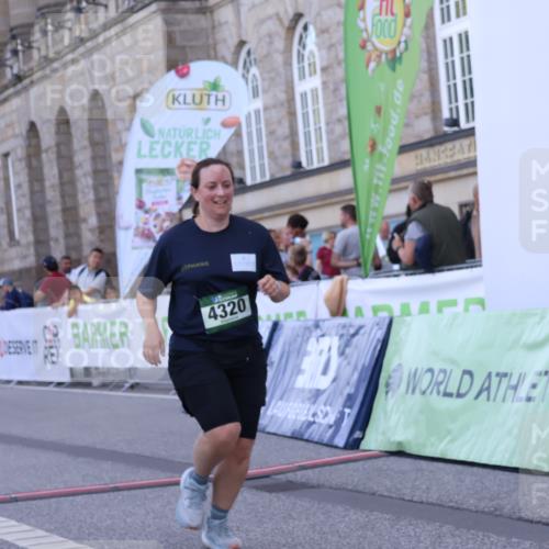 07.09.2025 - BARMER Alsterlauf Strokosch-Dieckow http://msf.ph/oto/8726184 07.09.2025 10:27:18 Ziel 4143, 4144, 4320, 6004 meine-sportfotos.de