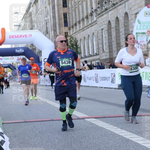07.09.2025 - BARMER Alsterlauf Strokosch-Dieckow http://msf.ph/oto/8726208 07.09.2025 10:27:33 Ziel 3968, 4713, 5065, 5439, 8300, 8341 meine-sportfotos.de