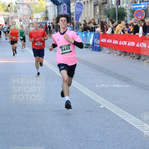 07.09.2025 - BARMER Alsterlauf Strokosch-Dieckow http://msf.ph/oto/8726221 07.09.2025 09:43:01 Ziel 2059, 2400, 3814, 3890, 4050, 4963, 5382, 5389, 5714, 8336 meine-sportfotos.de