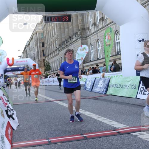 07.09.2025 - BARMER Alsterlauf Strokosch-Dieckow http://msf.ph/oto/8726223 07.09.2025 10:27:38 Ziel 3968, 4713, 5065, 6171, 8300, 8341 meine-sportfotos.de
