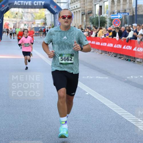 07.09.2025 - BARMER Alsterlauf Strokosch-Dieckow http://msf.ph/oto/8726230 07.09.2025 09:42:59 Ziel 2059, 2176, 3814, 3890, 4050, 4963, 5382, 8270, 8336 meine-sportfotos.de