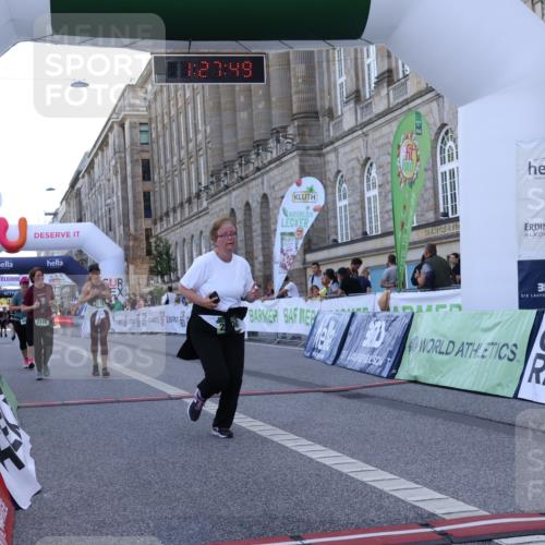 07.09.2025 - BARMER Alsterlauf Strokosch-Dieckow http://msf.ph/oto/8726244 07.09.2025 10:27:47 Ziel 2008, 2119, 2179, 4858, 5327, 6171 meine-sportfotos.de
