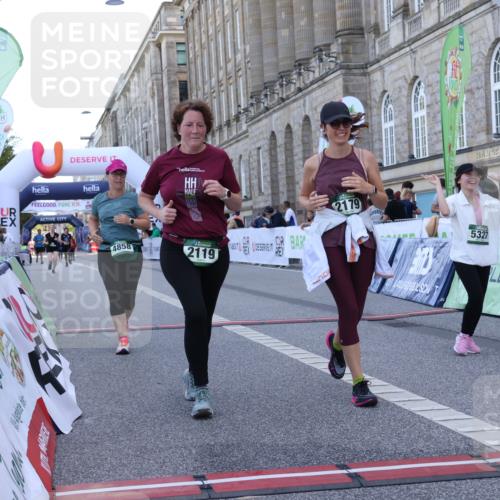 07.09.2025 - BARMER Alsterlauf Strokosch-Dieckow http://msf.ph/oto/8726253 07.09.2025 10:27:51 Ziel 2008, 2119, 2179, 4858, 5327 meine-sportfotos.de