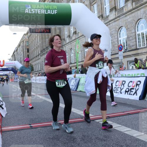 07.09.2025 - BARMER Alsterlauf Strokosch-Dieckow http://msf.ph/oto/8726256 07.09.2025 10:27:52 Ziel 2119, 2179, 2439, 4858, 5327 meine-sportfotos.de
