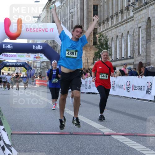 07.09.2025 - BARMER Alsterlauf Strokosch-Dieckow http://msf.ph/oto/8726280 07.09.2025 10:28:10 Ziel 2441, 3003, 4851, 6301 meine-sportfotos.de