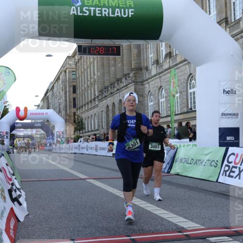 07.09.2025 - BARMER Alsterlauf Strokosch-Dieckow http://msf.ph/oto/8726296 07.09.2025 10:28:15 Ziel 2441, 3003, 4851, 6301 meine-sportfotos.de