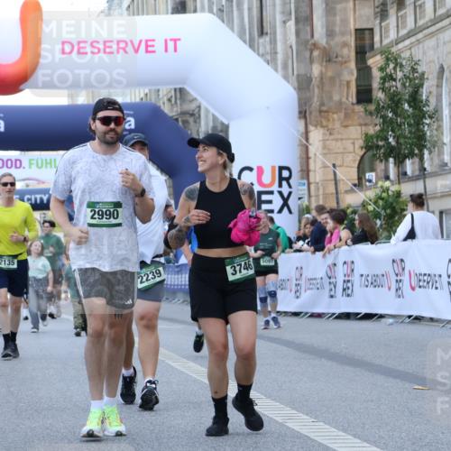 07.09.2025 - BARMER Alsterlauf Strokosch-Dieckow http://msf.ph/oto/8726298 07.09.2025 10:28:29 Ziel 2239, 2990, 3746, 3872, 4994 meine-sportfotos.de