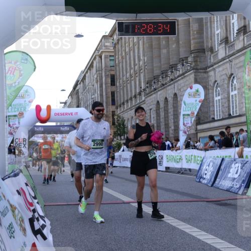 07.09.2025 - BARMER Alsterlauf Strokosch-Dieckow http://msf.ph/oto/8726304 07.09.2025 10:28:32 Ziel 2135, 2136, 2239, 2990, 3746, 3872, 4994, 5097, 5098 meine-sportfotos.de