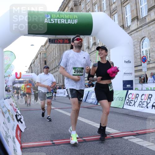 07.09.2025 - BARMER Alsterlauf Strokosch-Dieckow http://msf.ph/oto/8726310 07.09.2025 10:28:34 Ziel 2135, 2136, 2239, 2990, 3746, 3872, 4994, 5097, 5098 meine-sportfotos.de