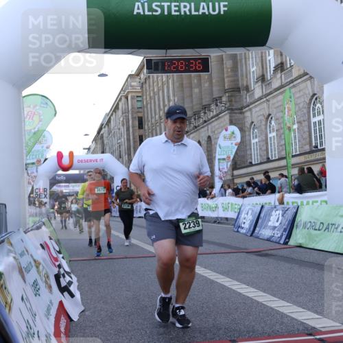 07.09.2025 - BARMER Alsterlauf Strokosch-Dieckow http://msf.ph/oto/8726313 07.09.2025 10:28:35 Ziel 2135, 2136, 2239, 2990, 3746, 3872, 4994, 5097, 5098, 5275, 5276 meine-sportfotos.de