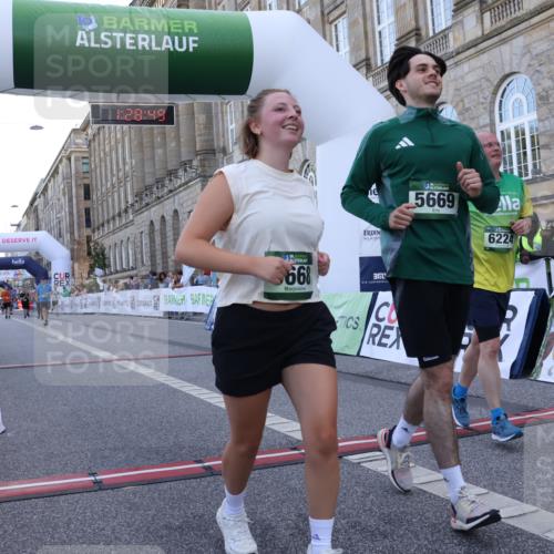 07.09.2025 - BARMER Alsterlauf Strokosch-Dieckow http://msf.ph/oto/8726352 07.09.2025 10:28:48 Ziel 3508, 5668, 5669, 6224 meine-sportfotos.de