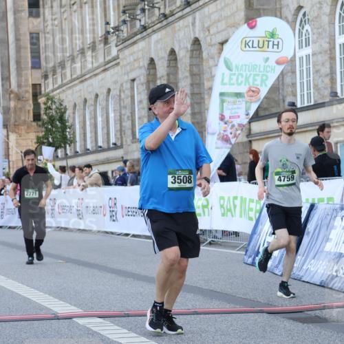 07.09.2025 - BARMER Alsterlauf Strokosch-Dieckow http://msf.ph/oto/8726357 07.09.2025 10:28:55 Ziel 2069, 2070, 2771, 2848, 3508 meine-sportfotos.de