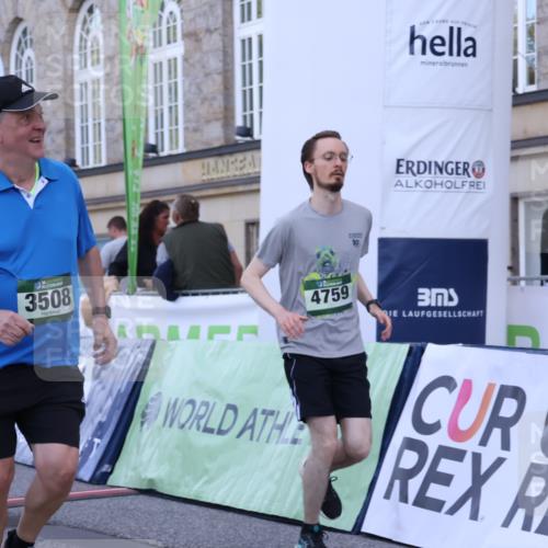 07.09.2025 - BARMER Alsterlauf Strokosch-Dieckow http://msf.ph/oto/8726360 07.09.2025 10:28:56 Ziel 2069, 2070, 2771, 2848, 3508 meine-sportfotos.de