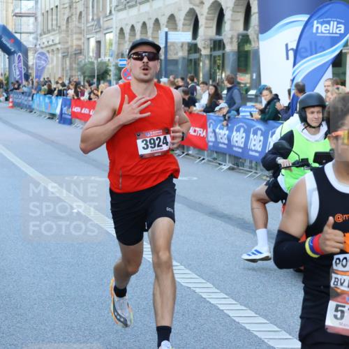 07.09.2025 - BARMER Alsterlauf Strokosch-Dieckow http://msf.ph/oto/8726363 07.09.2025 09:42:27 Ziel 2111, 2231, 3074, 4303, 4594, 5118, 5213, 5356, 5662, 5906, 6253, 6297, 8265, 8408 meine-sportfotos.de