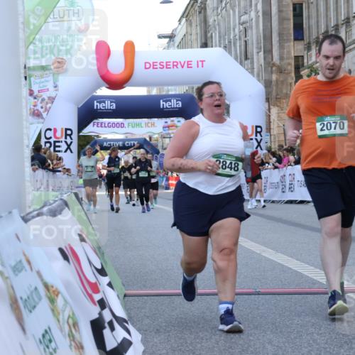 07.09.2025 - BARMER Alsterlauf Strokosch-Dieckow http://msf.ph/oto/8726374 07.09.2025 10:29:01 Ziel 2069, 2070, 2771, 2848 meine-sportfotos.de