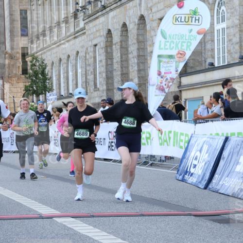 07.09.2025 - BARMER Alsterlauf Strokosch-Dieckow http://msf.ph/oto/8726385 07.09.2025 10:29:08 Ziel 2052, 2485, 2714, 4688, 4689, 5222, 5755, 6111, 6112 meine-sportfotos.de