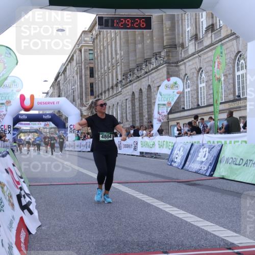 07.09.2025 - BARMER Alsterlauf Strokosch-Dieckow http://msf.ph/oto/8726425 07.09.2025 10:29:24 Ziel 3457, 3560, 4804 meine-sportfotos.de