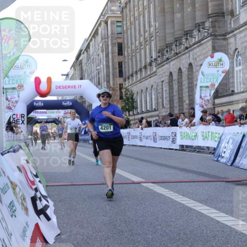 07.09.2025 - BARMER Alsterlauf Strokosch-Dieckow http://msf.ph/oto/8726440 07.09.2025 10:29:33 Ziel 3457, 3495, 3542, 3553, 3560, 4201 meine-sportfotos.de