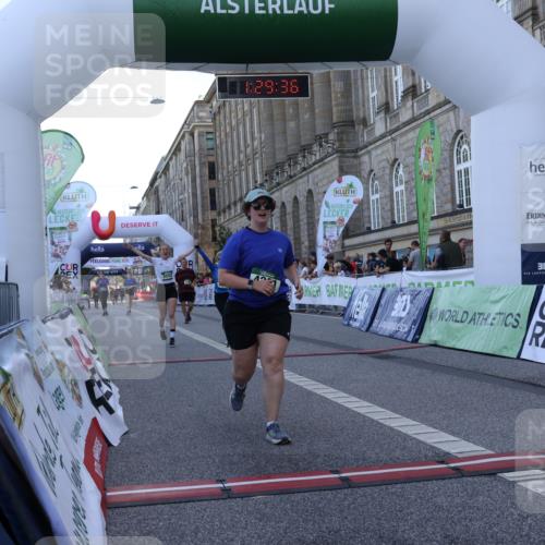 07.09.2025 - BARMER Alsterlauf Strokosch-Dieckow http://msf.ph/oto/8726443 07.09.2025 10:29:34 Ziel 3457, 3495, 3542, 3553, 3560, 4201 meine-sportfotos.de