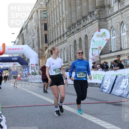07.09.2025 - BARMER Alsterlauf Strokosch-Dieckow http://msf.ph/oto/8726449 07.09.2025 10:29:36 Ziel 3457, 3495, 3542, 3553, 3560, 4000, 4201 meine-sportfotos.de