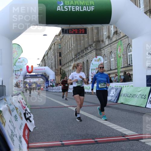 07.09.2025 - BARMER Alsterlauf Strokosch-Dieckow http://msf.ph/oto/8726452 07.09.2025 10:29:37 Ziel 3495, 3542, 3553, 4000, 4004, 4201 meine-sportfotos.de