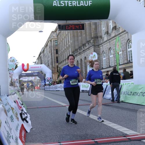 07.09.2025 - BARMER Alsterlauf Strokosch-Dieckow http://msf.ph/oto/8726465 07.09.2025 10:29:45 Ziel 2877, 3495, 4000, 4004 meine-sportfotos.de