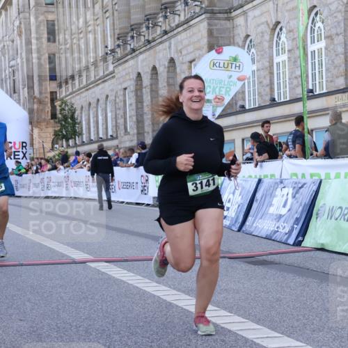 07.09.2025 - BARMER Alsterlauf Strokosch-Dieckow http://msf.ph/oto/8726477 07.09.2025 10:29:55 Ziel 2877, 3141, 3165 meine-sportfotos.de