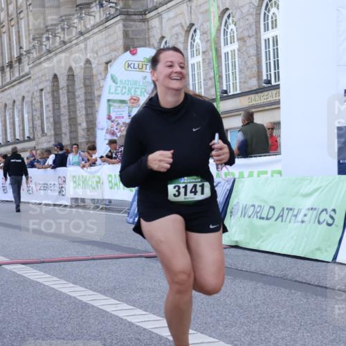 07.09.2025 - BARMER Alsterlauf Strokosch-Dieckow http://msf.ph/oto/8726478 07.09.2025 10:29:55 Ziel 2877, 3141, 3165 meine-sportfotos.de