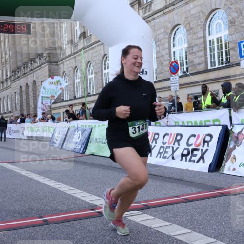 07.09.2025 - BARMER Alsterlauf Strokosch-Dieckow http://msf.ph/oto/8726480 07.09.2025 10:29:56 Ziel 2877, 3141, 3165 meine-sportfotos.de