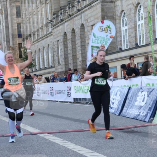07.09.2025 - BARMER Alsterlauf Strokosch-Dieckow http://msf.ph/oto/8726490 07.09.2025 10:30:04 Ziel 2382, 2486, 3287, 4584, 5071, 6087 meine-sportfotos.de