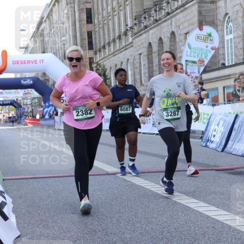 07.09.2025 - BARMER Alsterlauf Strokosch-Dieckow http://msf.ph/oto/8726500 07.09.2025 10:30:07 Ziel 2382, 2486, 3287, 4584, 5071, 6087 meine-sportfotos.de