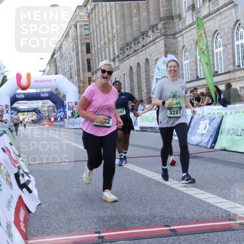 07.09.2025 - BARMER Alsterlauf Strokosch-Dieckow http://msf.ph/oto/8726501 07.09.2025 10:30:08 Ziel 2382, 2486, 3287, 4584, 5071, 6087 meine-sportfotos.de