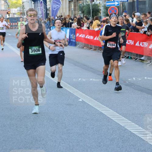 07.09.2025 - BARMER Alsterlauf Strokosch-Dieckow http://msf.ph/oto/8726502 07.09.2025 09:41:40 Ziel 2106, 3405, 4687, 5583, 5828, 6013, 6066, 8025, 8358, 8389 meine-sportfotos.de