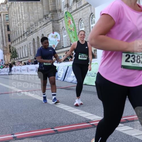 07.09.2025 - BARMER Alsterlauf Strokosch-Dieckow http://msf.ph/oto/8726507 07.09.2025 10:30:09 Ziel 2382, 2486, 3287, 4584, 5071, 6087 meine-sportfotos.de