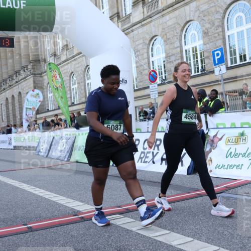 07.09.2025 - BARMER Alsterlauf Strokosch-Dieckow http://msf.ph/oto/8726512 07.09.2025 10:30:11 Ziel 2215, 2382, 3287, 4584, 6087 meine-sportfotos.de