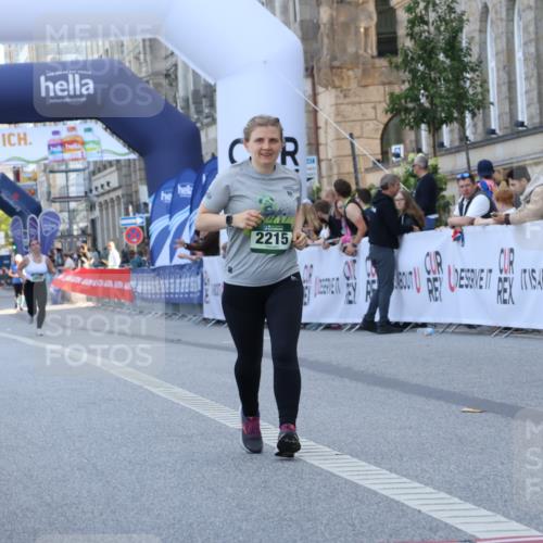 07.09.2025 - BARMER Alsterlauf Strokosch-Dieckow http://msf.ph/oto/8726515 07.09.2025 10:30:15 Ziel 2215 meine-sportfotos.de