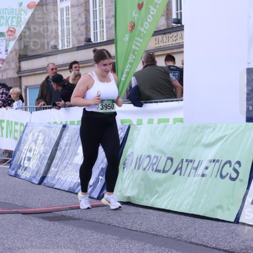 07.09.2025 - BARMER Alsterlauf Strokosch-Dieckow http://msf.ph/oto/8726523 07.09.2025 10:30:28 Ziel 3950 meine-sportfotos.de