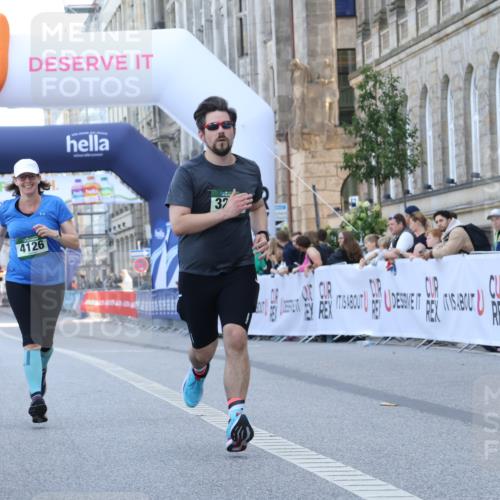 07.09.2025 - BARMER Alsterlauf Strokosch-Dieckow http://msf.ph/oto/8726529 07.09.2025 10:30:47 Ziel 4126 meine-sportfotos.de
