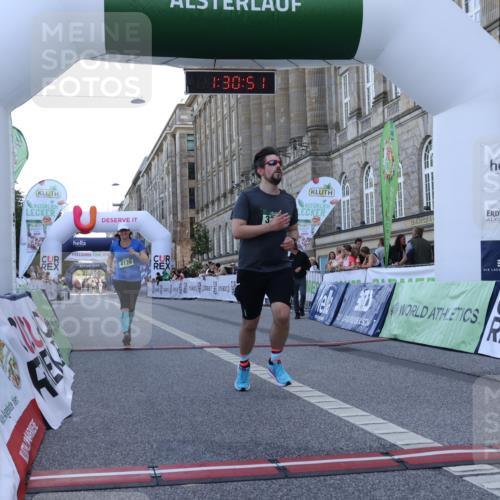 07.09.2025 - BARMER Alsterlauf Strokosch-Dieckow http://msf.ph/oto/8726535 07.09.2025 10:30:49 Ziel 4126 meine-sportfotos.de