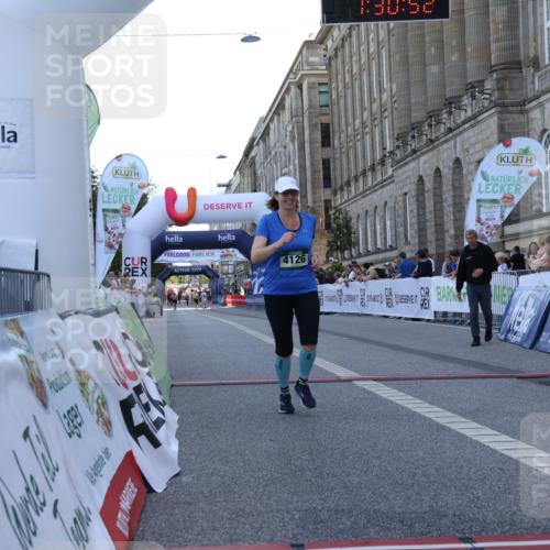 07.09.2025 - BARMER Alsterlauf Strokosch-Dieckow http://msf.ph/oto/8726538 07.09.2025 10:30:50 Ziel 4126 meine-sportfotos.de