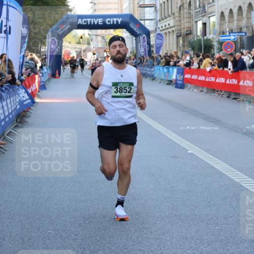 07.09.2025 - BARMER Alsterlauf Strokosch-Dieckow http://msf.ph/oto/8726594 07.09.2025 09:41:08 Ziel 2098, 2694, 3517, 3597, 3906, 4632, 5161, 5476, 5716, 5878, 6125, 8375, 8499 meine-sportfotos.de