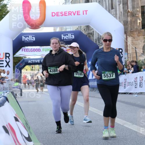 07.09.2025 - BARMER Alsterlauf Strokosch-Dieckow http://msf.ph/oto/8726595 07.09.2025 10:31:57 Ziel 4388, 5537, 5599 meine-sportfotos.de