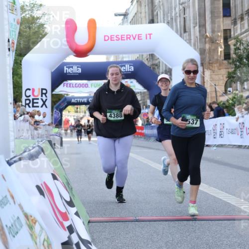 07.09.2025 - BARMER Alsterlauf Strokosch-Dieckow http://msf.ph/oto/8726596 07.09.2025 10:31:58 Ziel 4388, 5537, 5599 meine-sportfotos.de