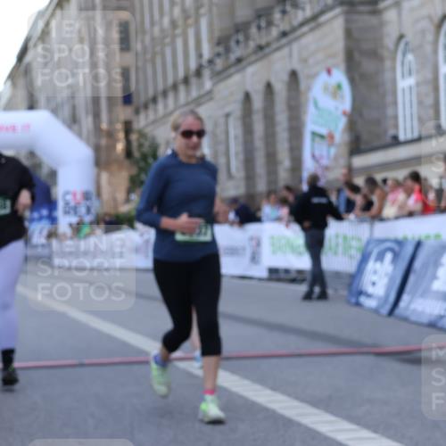 07.09.2025 - BARMER Alsterlauf Strokosch-Dieckow http://msf.ph/oto/8726600 07.09.2025 10:31:59 Ziel 4388, 5537, 5599 meine-sportfotos.de