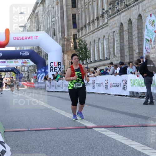 07.09.2025 - BARMER Alsterlauf Strokosch-Dieckow http://msf.ph/oto/8726613 07.09.2025 10:32:08 Ziel 2001 meine-sportfotos.de